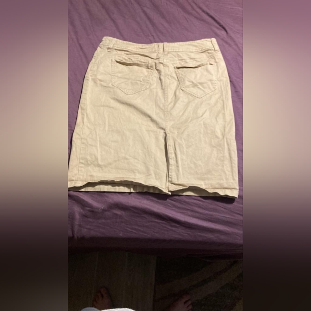 New York & Company 5 white Skirt